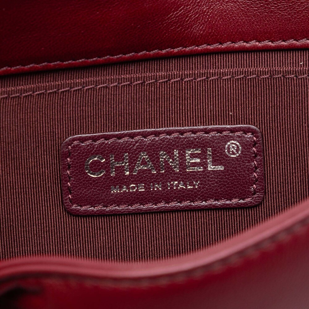 Pre-Loved Chanel Lambskin and Acrylic Boy Brick Horizontal Flap - Picture 5 of 7